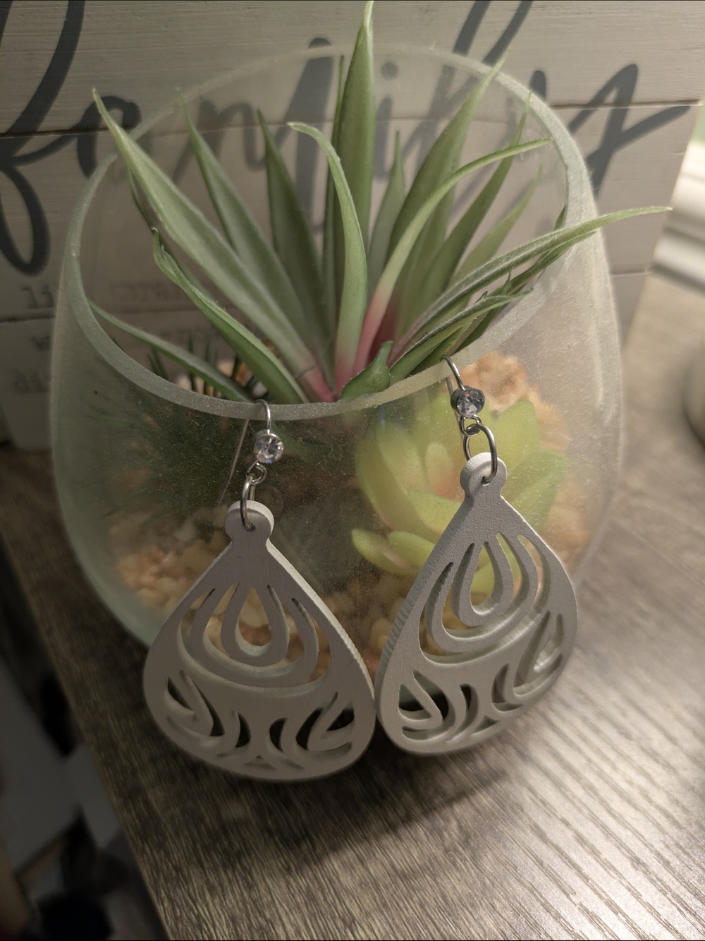 White Teardrop Filigree Dangle Earrings